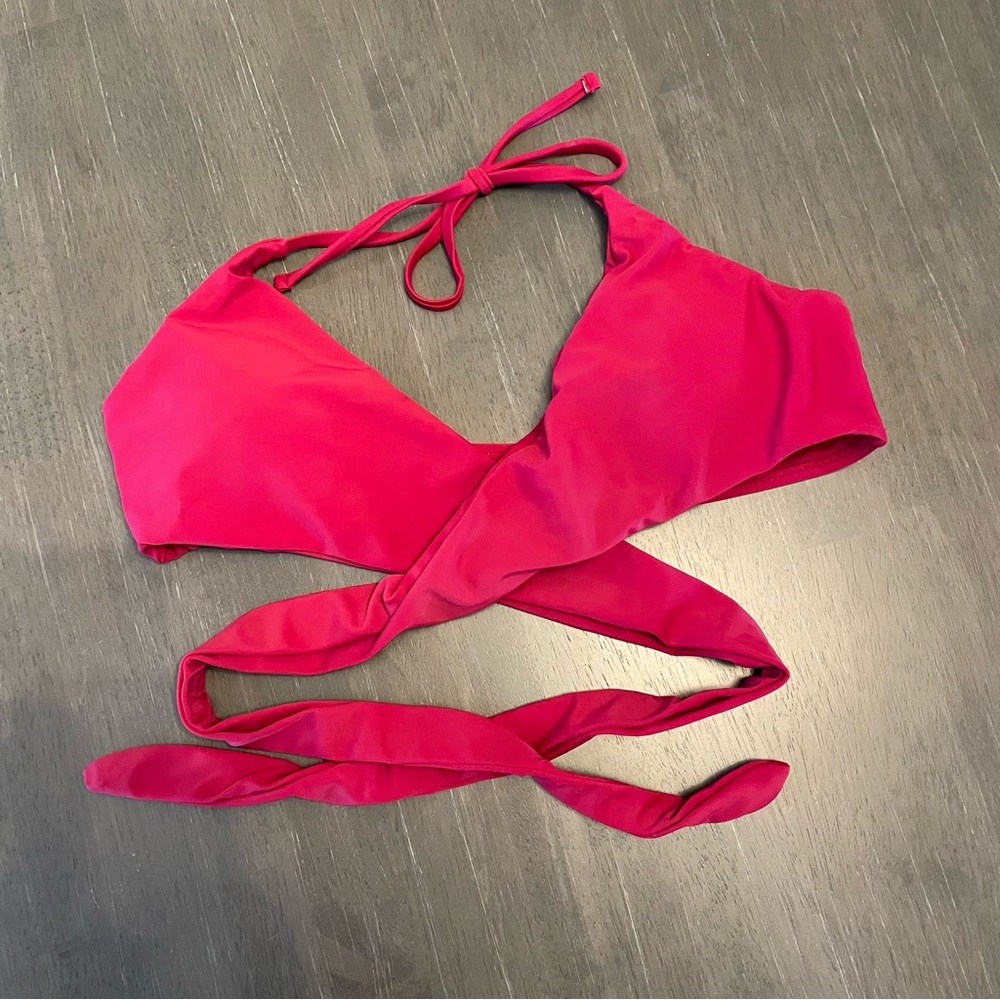 WRAP BIKINI TOP